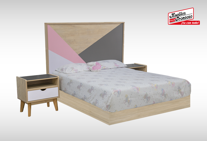 La Recámara Dorothy destaca por su cabecera con diseño geométrico en t