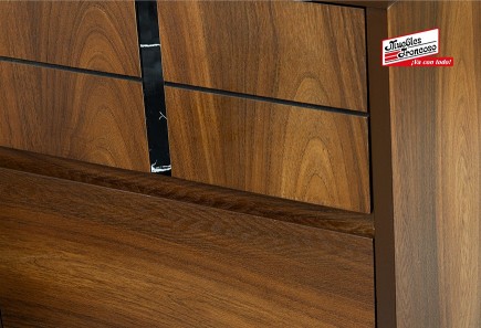 CABECERA Y DOS BURÓS ZAGREB