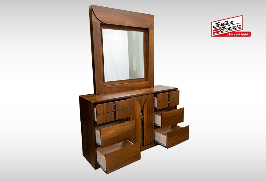 COMODA Y LUNA ZAGREB